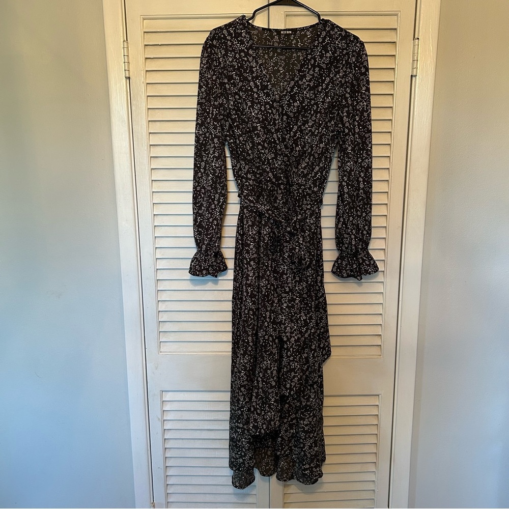 Elegant Black Floral Long Sleeve Dress